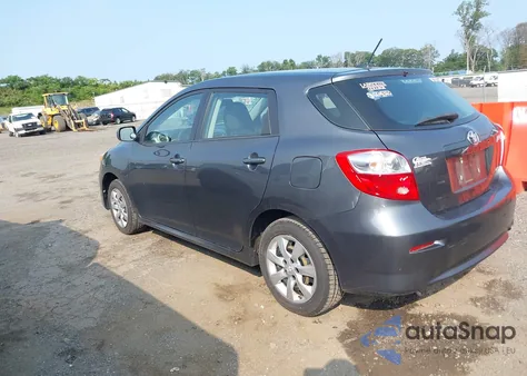 2011 Toyota Matrix S z USA, uszkodzony, nr VIN 2T1LE4EE5BC020330